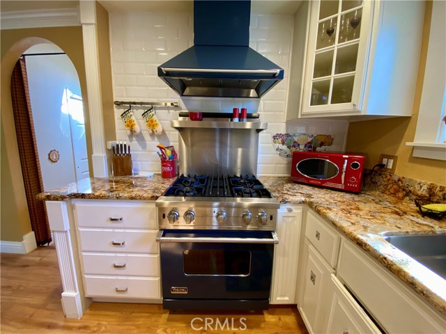 10787 Foothill Road, Loch Lomond