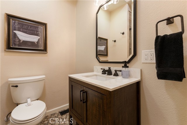 1685 Alden Avenue, Lakeport