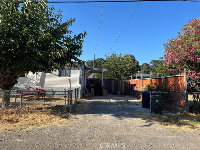 14300 Robinson Avenue, Clearlake