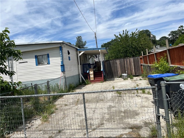 14300 Robinson Avenue, Clearlake