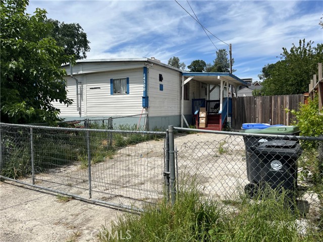 14300 Robinson Avenue, Clearlake