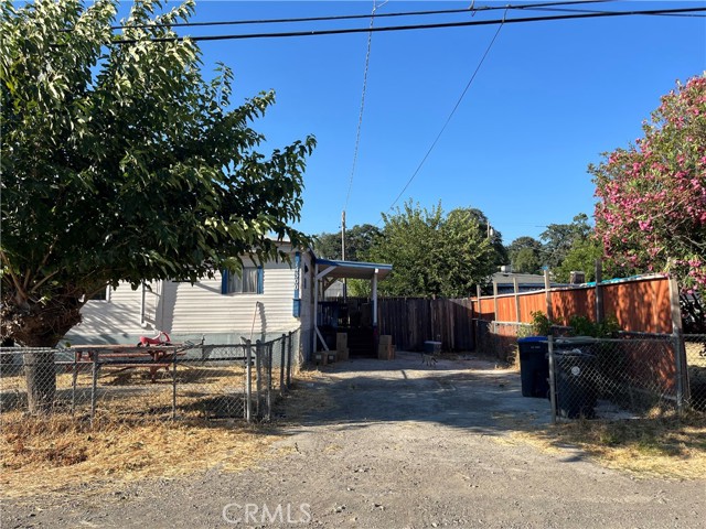 14300 Robinson Avenue, Clearlake