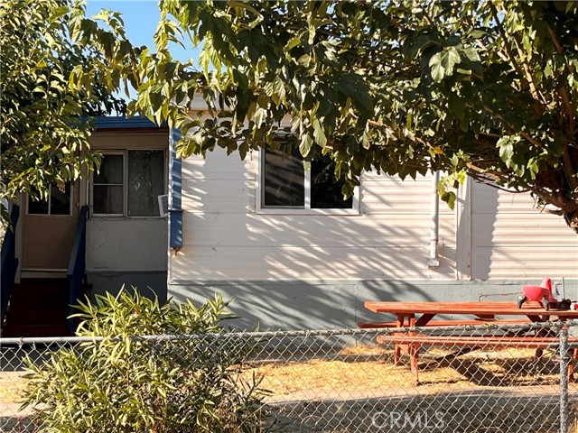 14300 Robinson Avenue, Clearlake