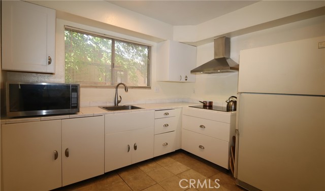 3771 Manchester Avenue, Clearlake