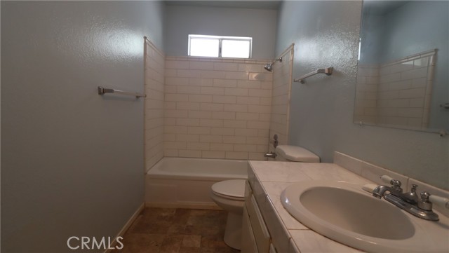 3771 Manchester Avenue, Clearlake