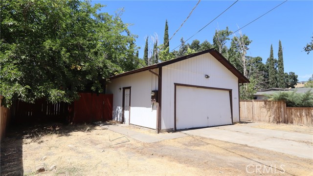 3771 Manchester Avenue, Clearlake