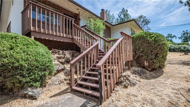 17372 Meadow View Drive, Hidden Valley Lake