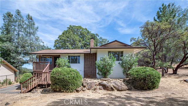 17372 Meadow View Drive, Hidden Valley Lake