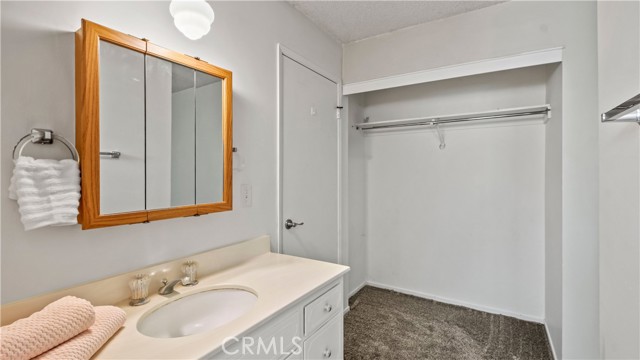 17372 Meadow View Drive, Hidden Valley Lake