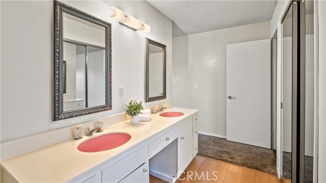 17372 Meadow View Drive, Hidden Valley Lake