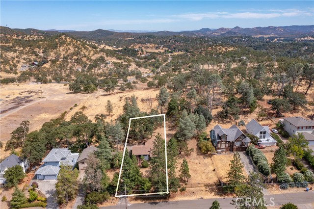 17372 Meadow View Drive, Hidden Valley Lake