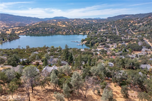 17372 Meadow View Drive, Hidden Valley Lake
