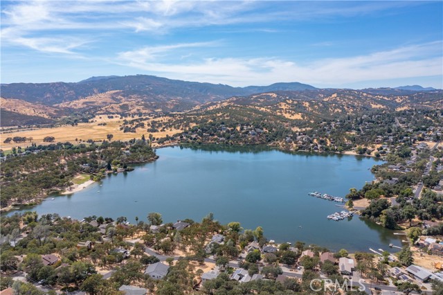 17372 Meadow View Drive, Hidden Valley Lake