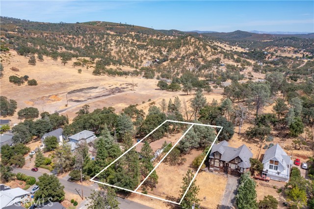 17372 Meadow View Drive, Hidden Valley Lake