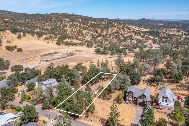 17372 Meadow View Drive, Hidden Valley Lake