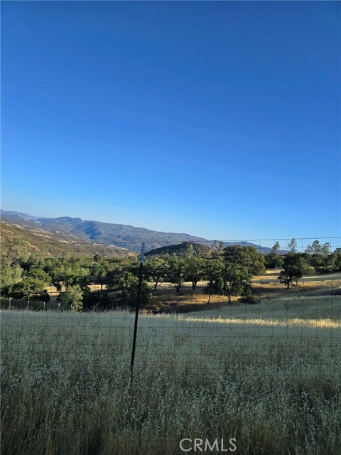 728 Watertrough Road, Clearlake Oaks