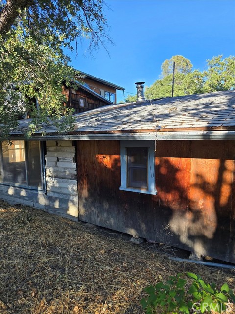 728 Watertrough Road, Clearlake Oaks