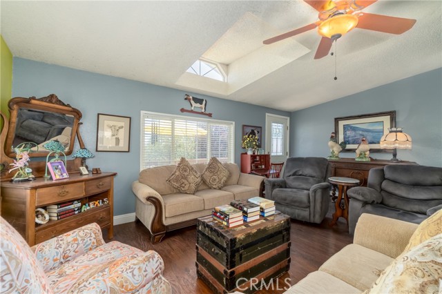 5025 Wintun Way, Kelseyville