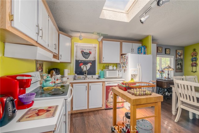 5025 Wintun Way, Kelseyville