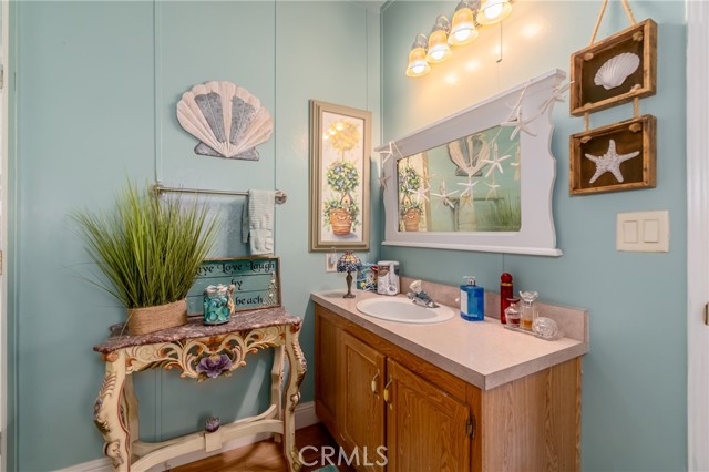 5025 Wintun Way, Kelseyville