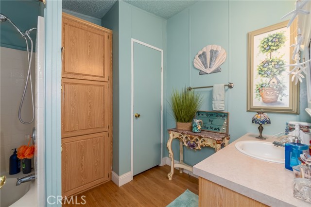 5025 Wintun Way, Kelseyville