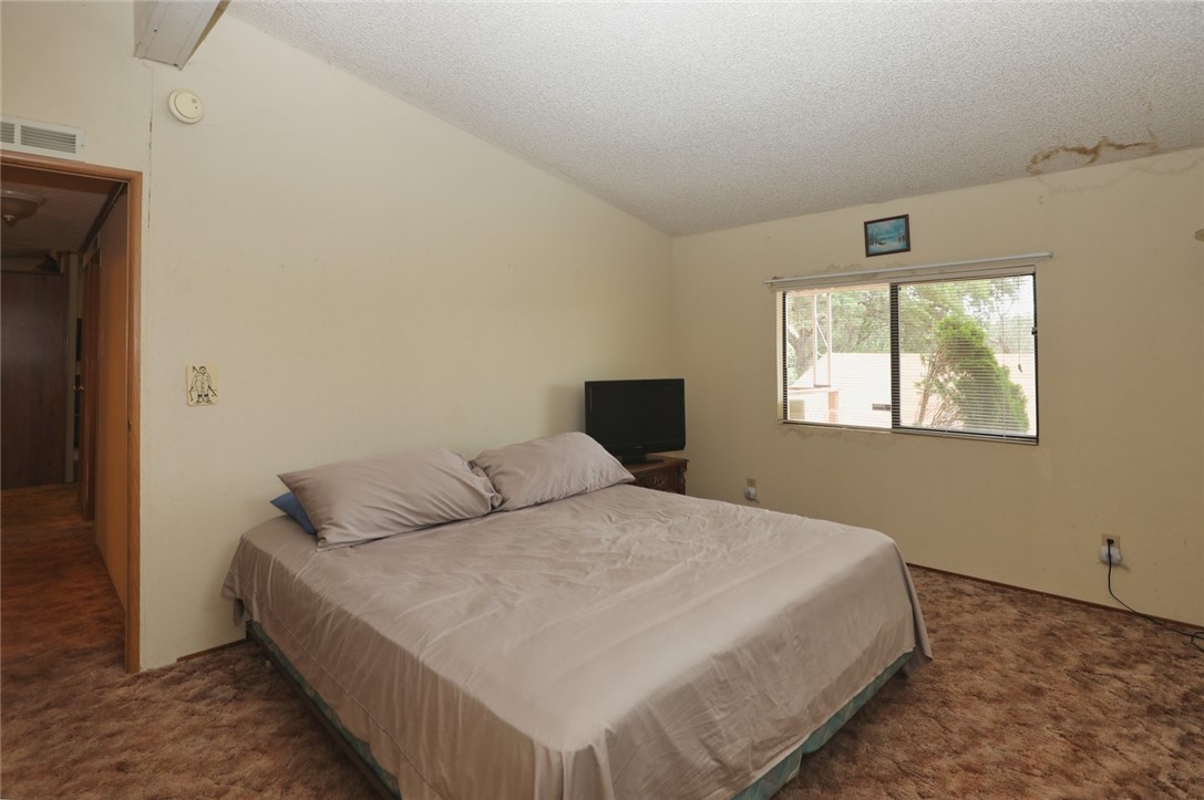 11480 San Joaquin, Clearlake