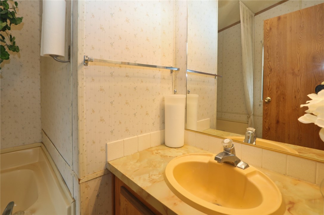 11480 San Joaquin, Clearlake