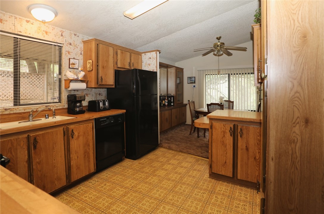 11480 San Joaquin, Clearlake