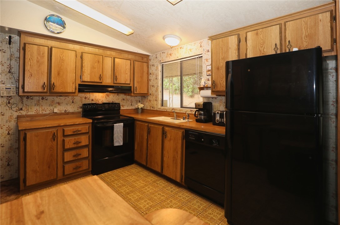 11480 San Joaquin, Clearlake