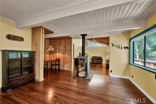 17097 Dogwood Way, Cobb