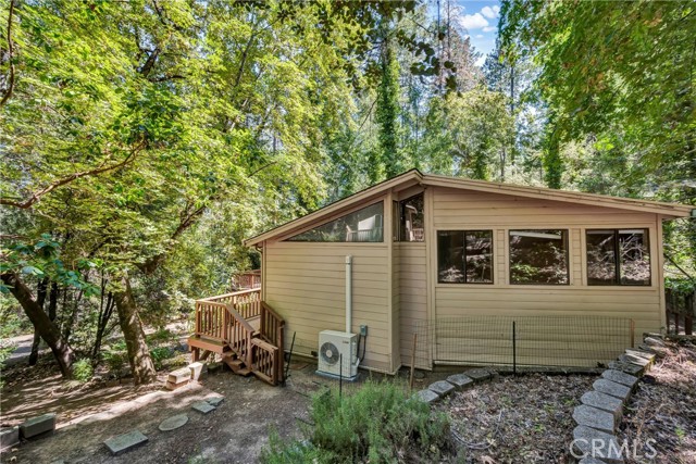 17097 Dogwood Way, Cobb