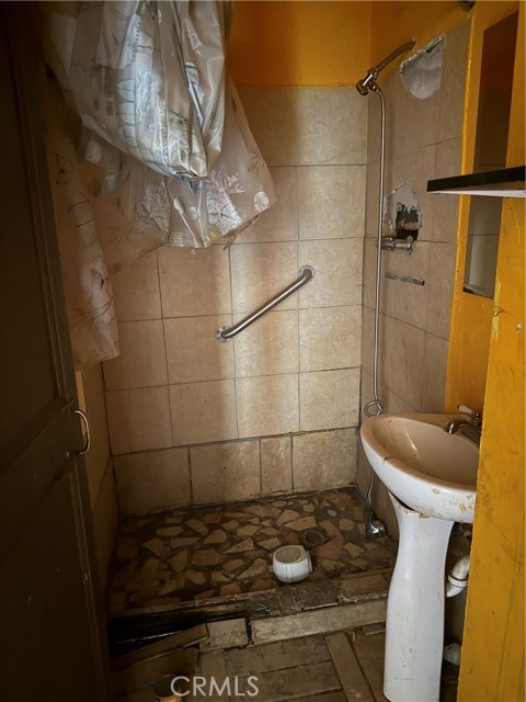 14613 Robinson Avenue, Clearlake