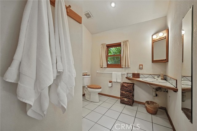 24019 Hilderbrand Drive, Middletown