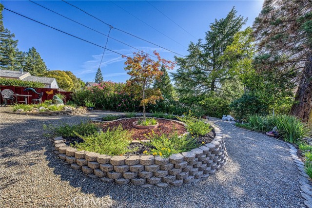 465 Hillcrest Drive, Lakeport
