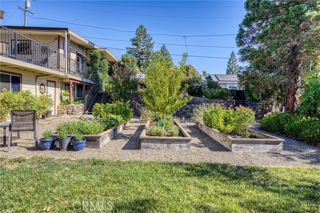 465 Hillcrest Drive, Lakeport