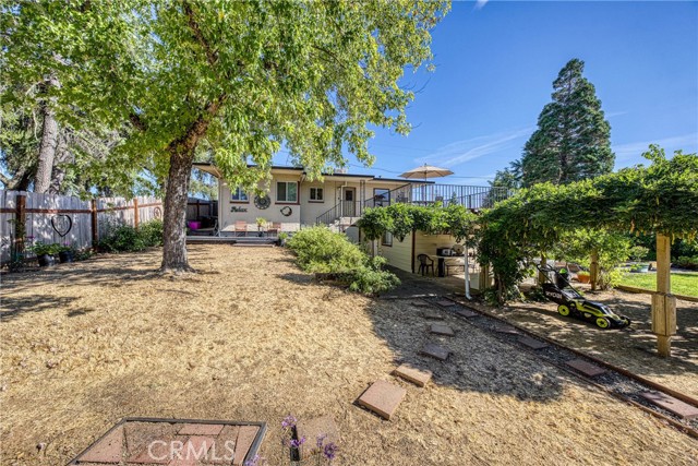 465 Hillcrest Drive, Lakeport
