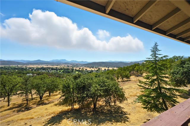 19415 Dallas Court, Hidden Valley Lake