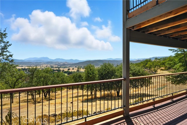 19415 Dallas Court, Hidden Valley Lake