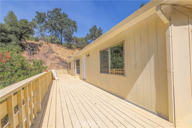 7112 Sonja Lu Lane, Lucerne