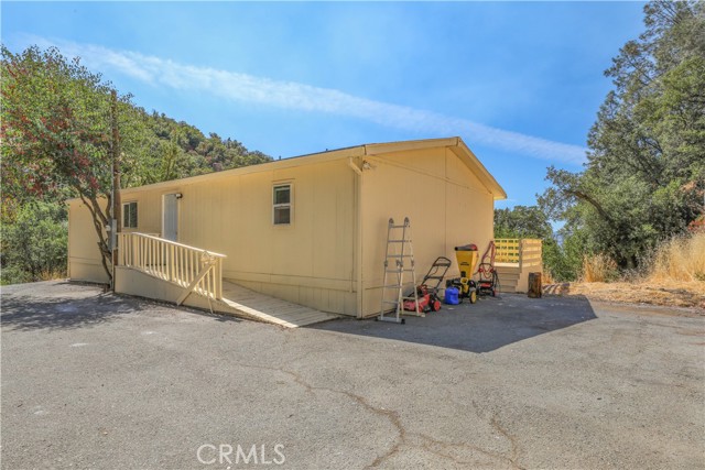 7112 Sonja Lu Lane, Lucerne