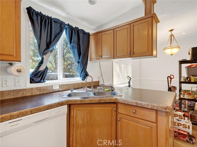 4392 Lasky Avenue, Clearlake