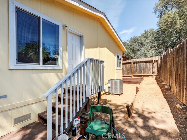 4392 Lasky Avenue, Clearlake