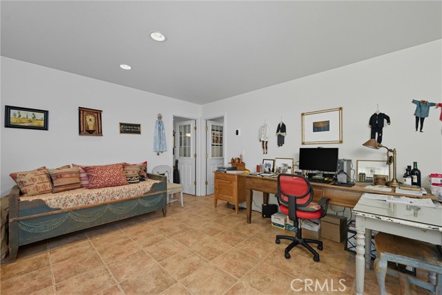 6850 High Valley Road, Cobb