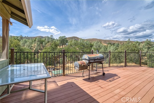 3409 Wolf Creek Road, Clearlake Oaks