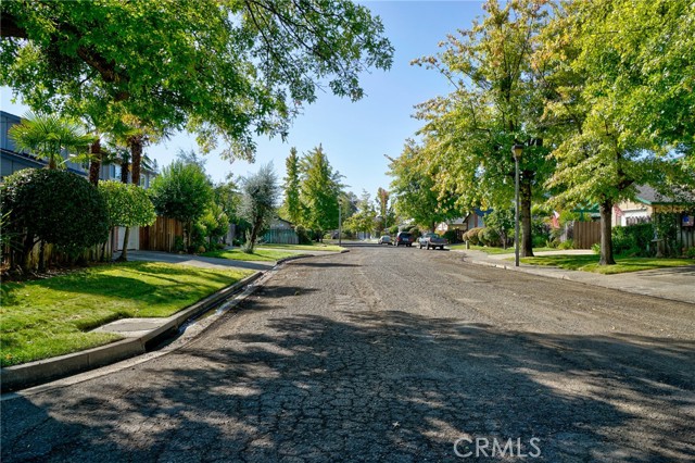 1832 Montana Vista, Lakeport