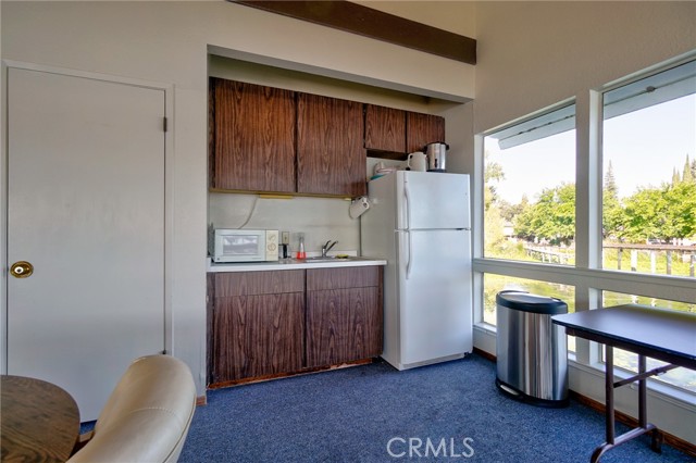 1832 Montana Vista, Lakeport