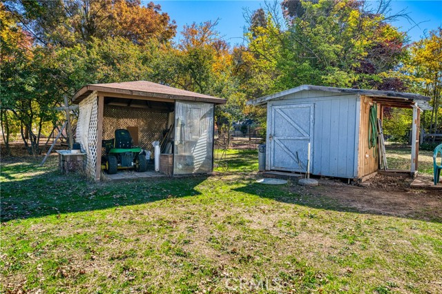 11694 Old Spruce Grove, Lower Lake