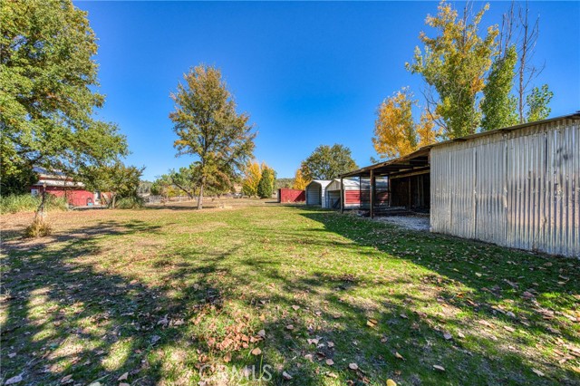 11694 Old Spruce Grove, Lower Lake