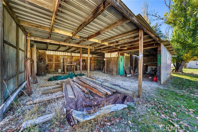 11694 Old Spruce Grove, Lower Lake