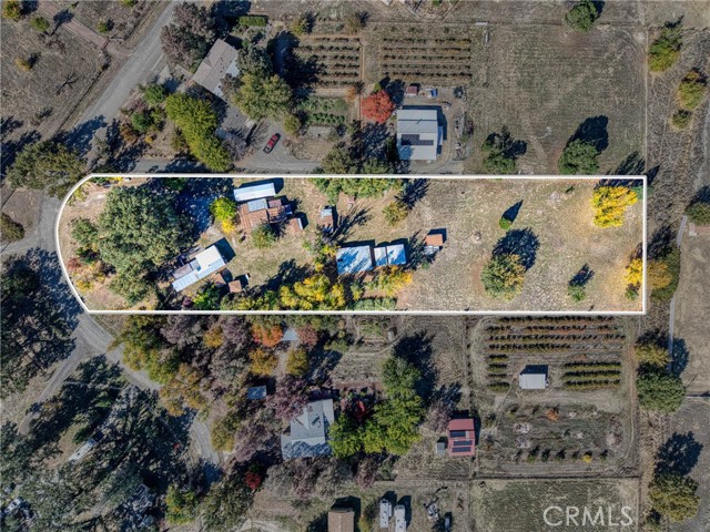 11694 Old Spruce Grove, Lower Lake